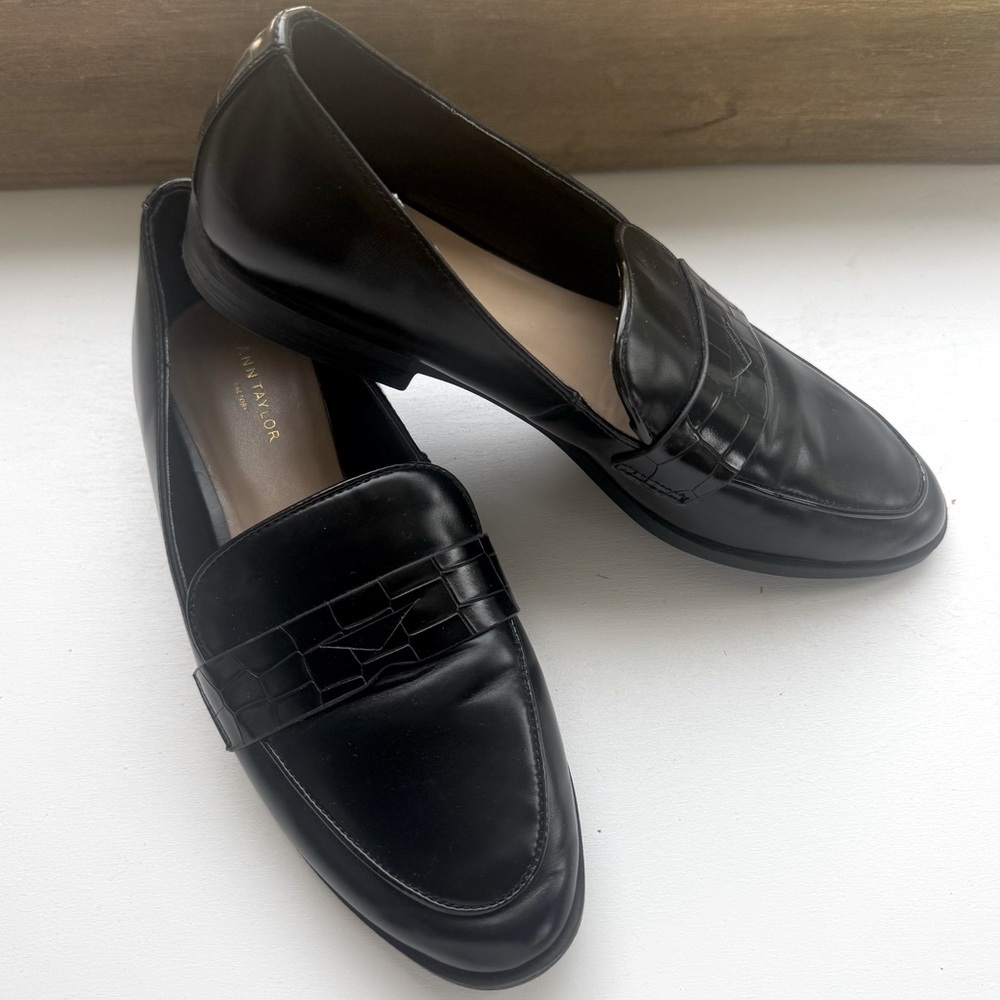 NWOB Ann Taylor Black Slip On Penny Loafers Shoes with Faux Snake Skin 7 - Picture 4 of 9